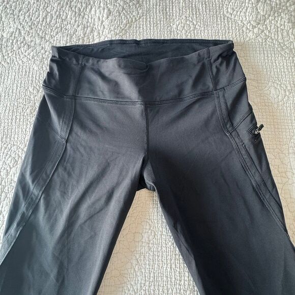Lululemon Women's  Capri Activewear Leggings/Pants Size 6 Black Compression - Picture 3 of 11